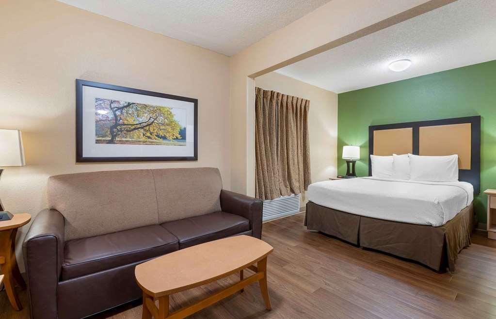 Extended Stay America Suites - Chicago - Lombard - Yorktown Center Стая снимка