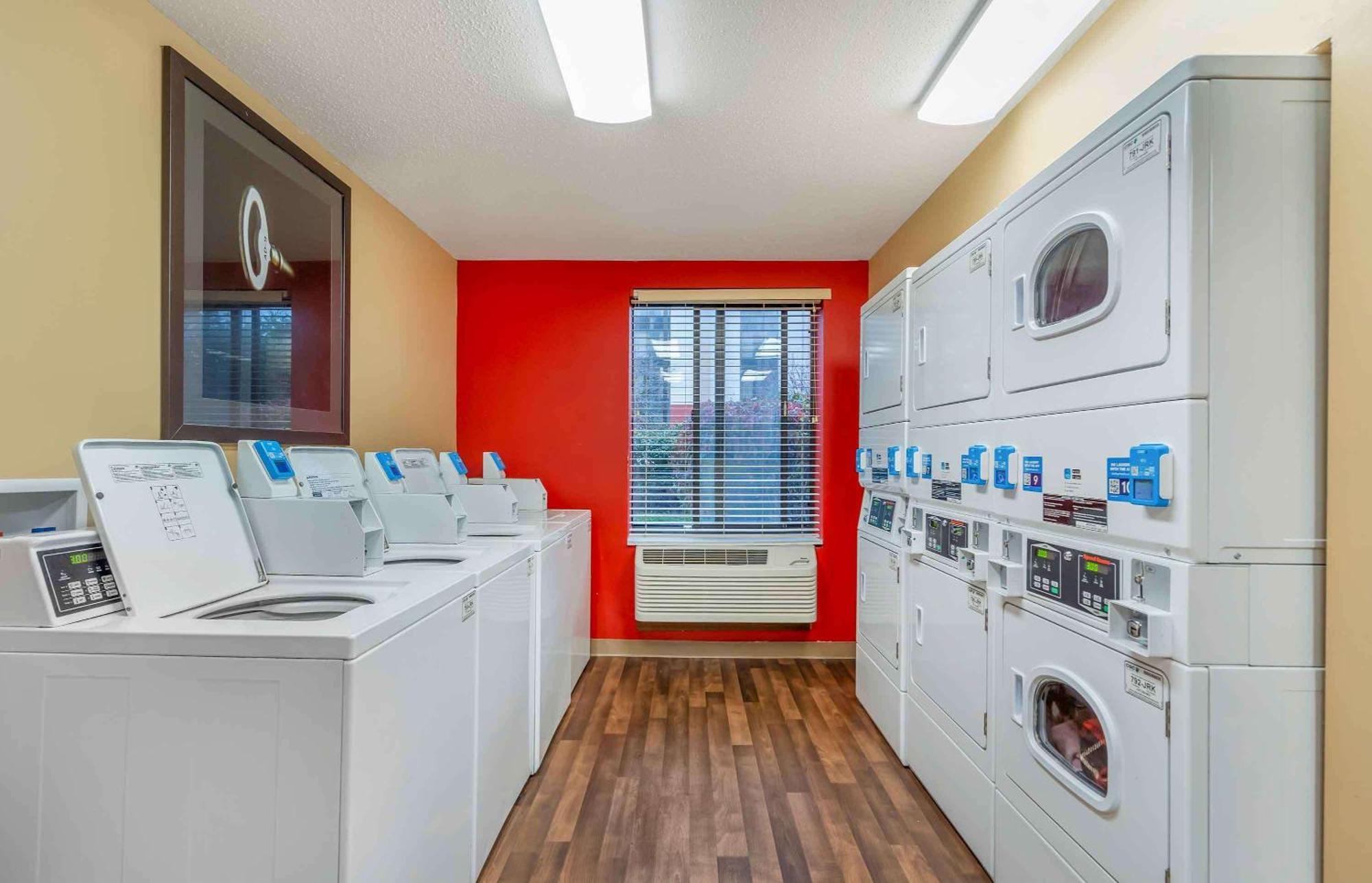 Extended Stay America Suites - Chicago - Lombard - Yorktown Center Екстериор снимка