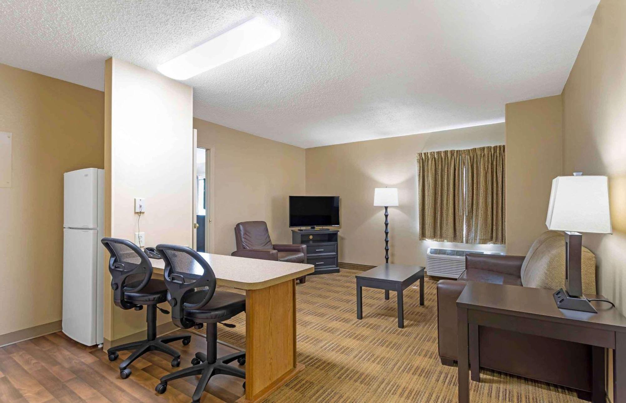 Extended Stay America Suites - Chicago - Lombard - Yorktown Center Екстериор снимка