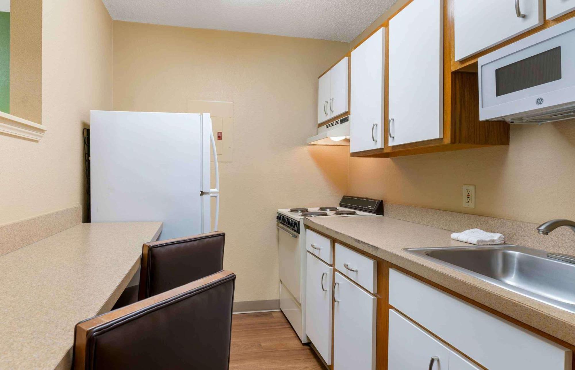Extended Stay America Suites - Chicago - Lombard - Yorktown Center Екстериор снимка