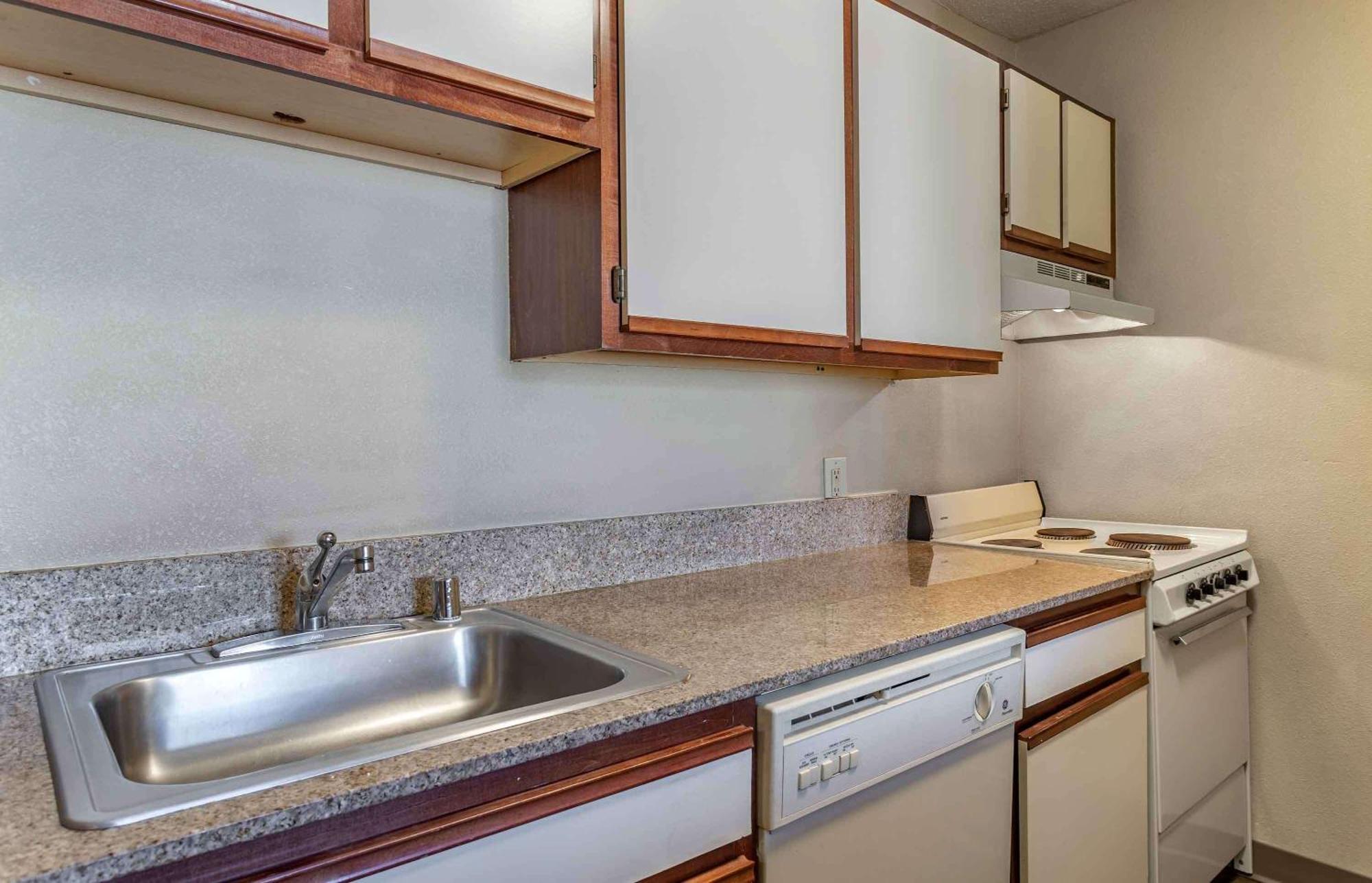 Extended Stay America Suites - Chicago - Lombard - Yorktown Center Екстериор снимка