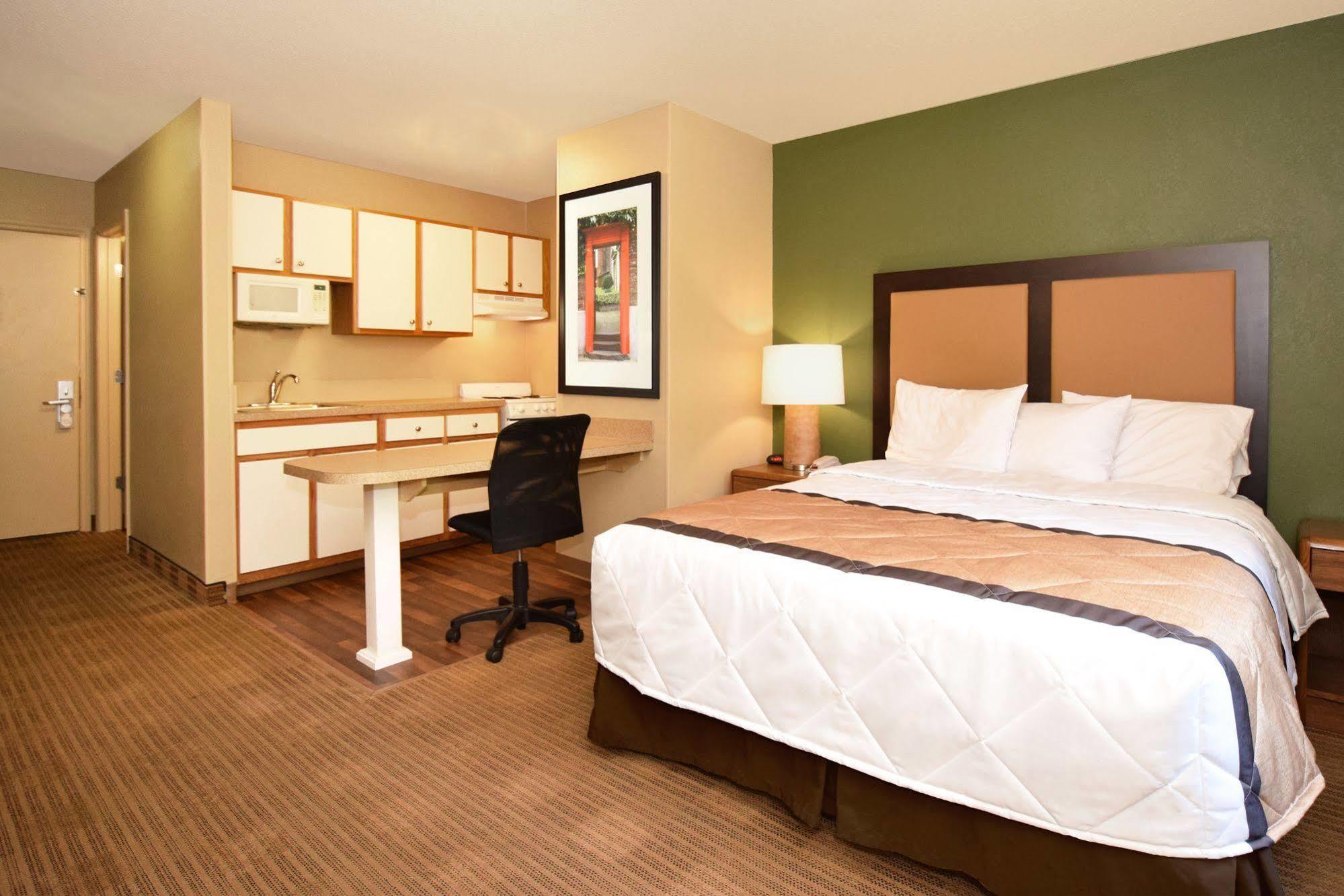 Extended Stay America Suites - Chicago - Lombard - Yorktown Center Екстериор снимка